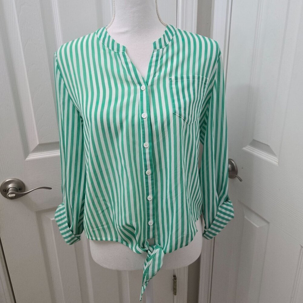 Chicos Blouse Size 0 US 4 Green White Stripes Button-Up Tie Hem Casual Resort